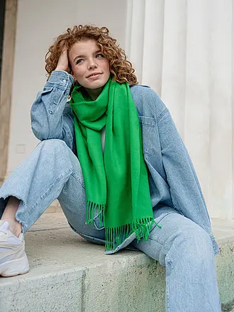 FRAAS | Schal
Marca: FRAAS
Farbe: dunkelblau
Categorías: Moda,Damen

Material: Polyacryl / Acryl
Musterung: Unifarben
Stil: Casual
Details: Logo,Fransen | grün